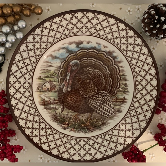 🍁New Royal Stafford Thanksgiving ‘Chantilly’ Turkey Plate🍂 - Picture 2 of 5